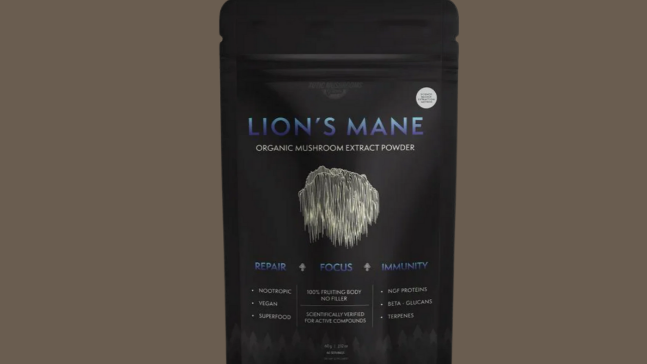 Front view of Lion’s Mane organic mushroom extract powder pouch with product claims including repair, focus and immunity benefits.